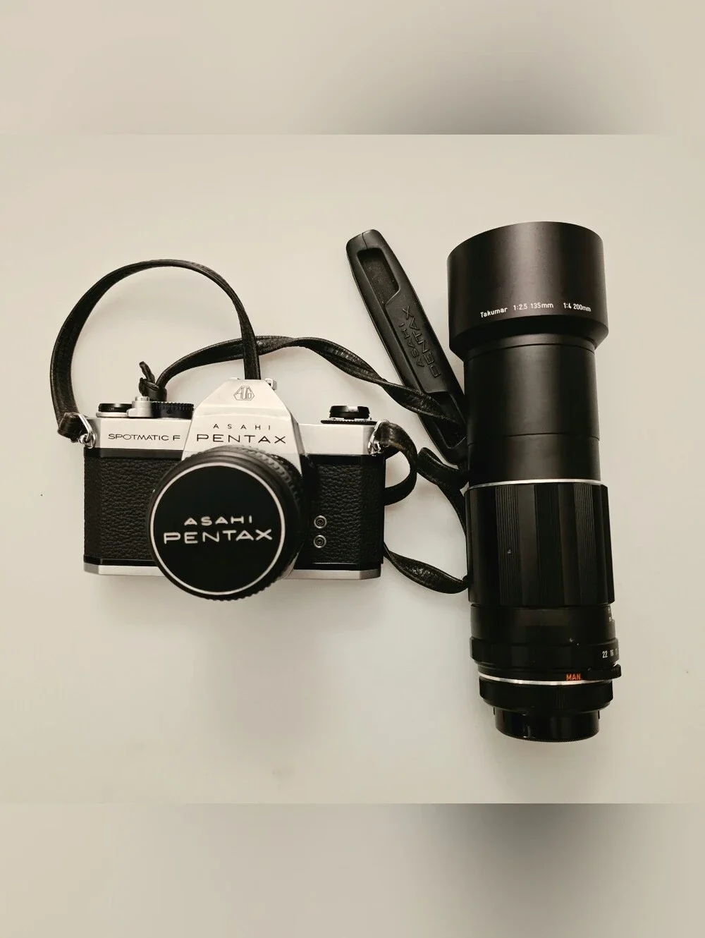Asahi Pentax Spotmatic F 35mm Film Camera with Black Telephoto Lens